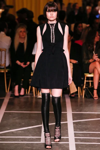 Look 3